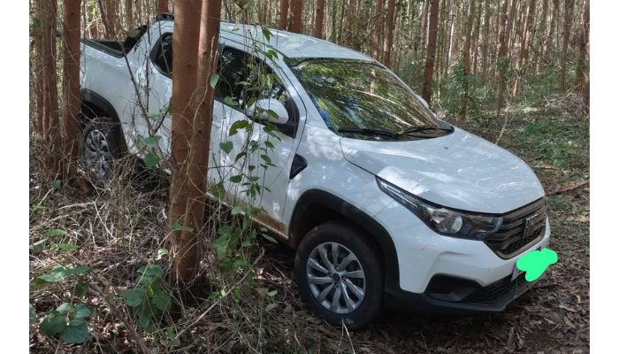 Catanduvas – Veículo é recuperado em area rural pela PMPR